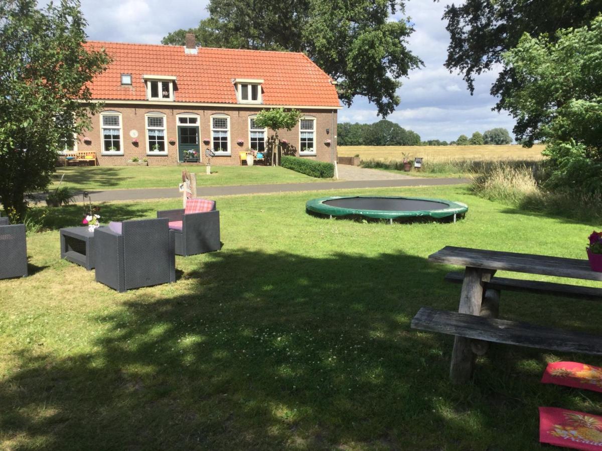 Huize Goltstein Bed and Breakfast Dalfsen Exteriör bild